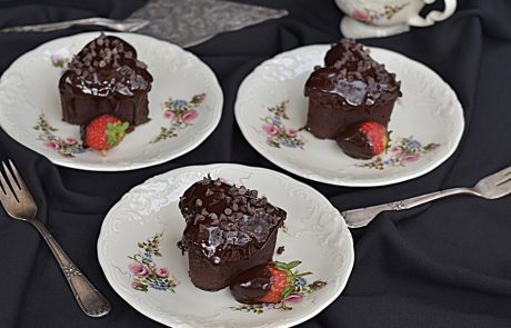 עוגת שוקולד אישית  שאופים במיקרוגל ב-5 דקות