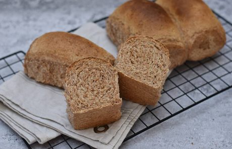 לחם בריאות מקמח כפרי מלא וכוסמין