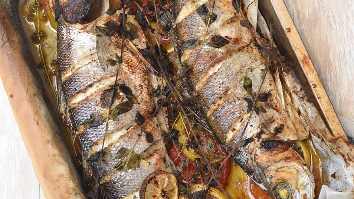 דגים בתנור – בר ים אפוי בתנור